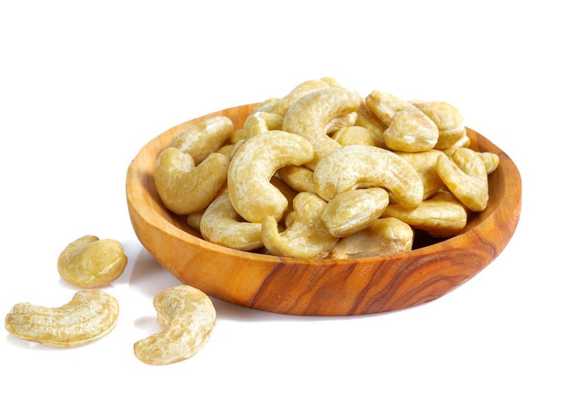 Can Dogs Eat Cashew Nuts? Yes, But... The Goody Pet