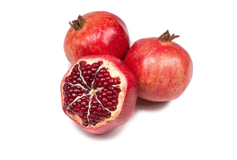 can pomegranate seeds hurt dogs